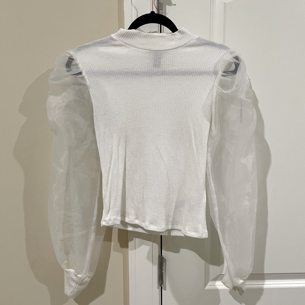 White top with sheer fluffy sleeves size M